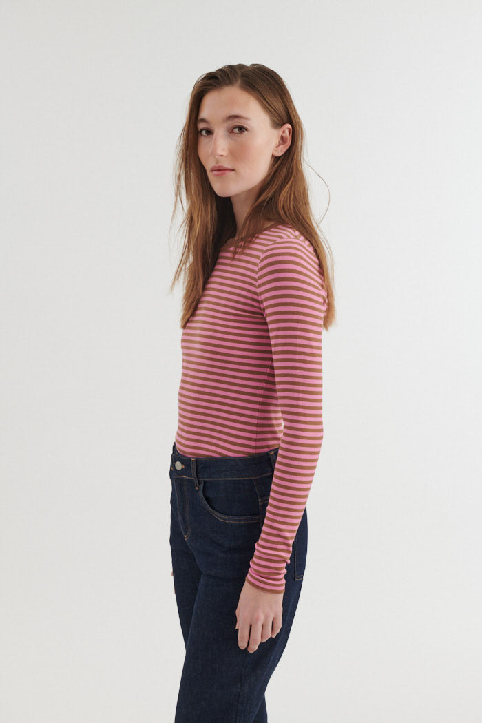 Basic Apparel Ludmilla LS Tee T-shirts 900 Cashmere rose / nuthatch